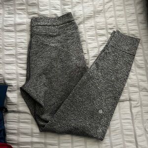 lululemon jogger pants - size 4